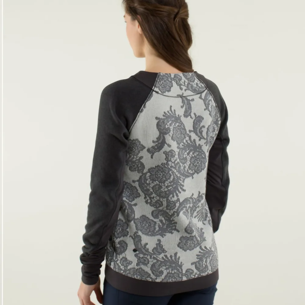 NWT Lululemon Fleet Street Pullover Size 10